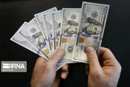 قیمت ارزهای دلار و یورو حدود ۱۰۰ تومان افزایش قیمت داشت.