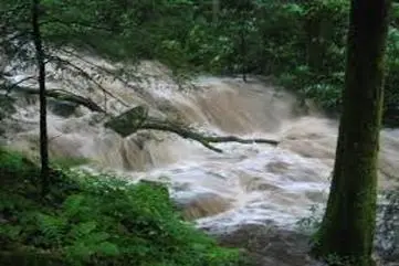 سیلاب در کمین غرب و جنوب‌غرب کشور | بارش‌های شدید در راه است؛ کشور تشنه می‌ماند اما خطر سیلاب چندبرابر می‌شود
