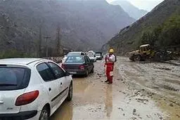 تصاویر اولیه از سیلاب وحشتناک امشب جاده چالوس را ببینید | سیل مخرت ناگهانی امشب در جاده چالوس+ ویدئو