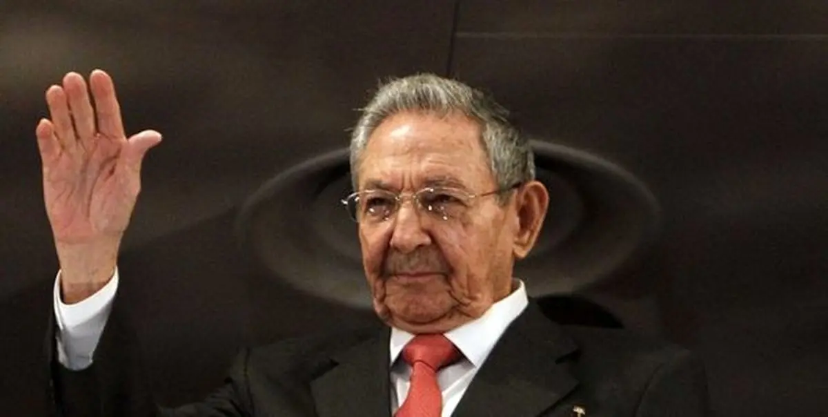  کاسترو از ریاست حزب کمونیست کوبا کناره گیری کرد
