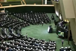 
تصویب افزایش 10 درصدی حقوق نمایندگان مجلس

