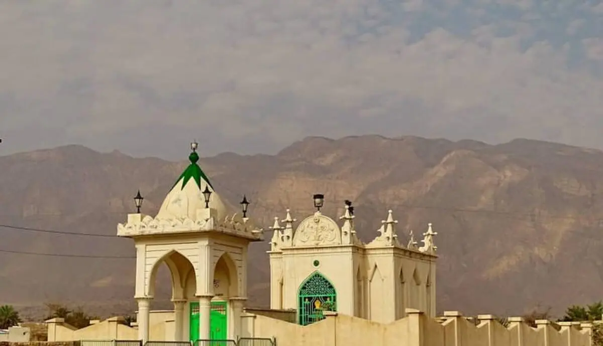 اکرام هفتصد ساله
