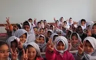 
 دانش‌آموزان دختر در افغانستان به مدارس و مکاتب بازمی‌گردند
 