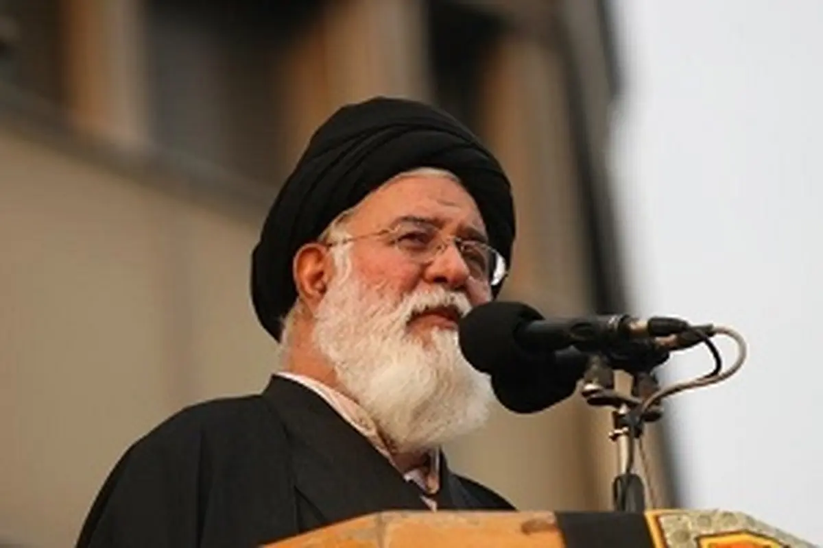 انتقاد آیت الله علم الهدی از اهانت به پرچم ایران