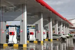 شرکت پخش فرآورده‌های نفتی: پمپ بنزین ها تعطیل نمی شوند 