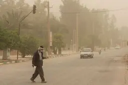 وزش باد شدید و خیزش گرد و خاک در نقاط مختلف کشور 