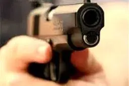واکنش شجاعانه یک شهروند به سرقت مسلحانه روی پل+ویدئو