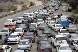 ترافیک ۱۰ کیلومتری پشت کندوان