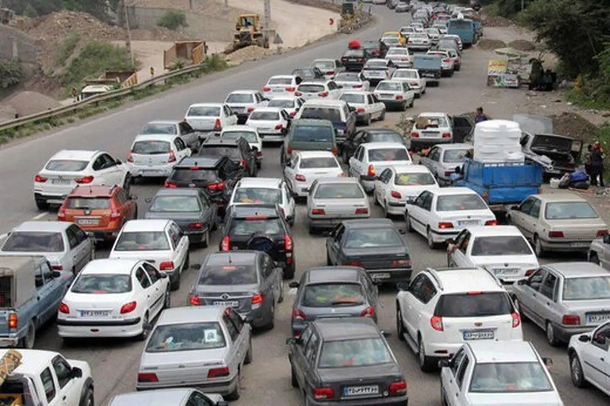 ترافیک ۱۰ کیلومتری پشت کندوان