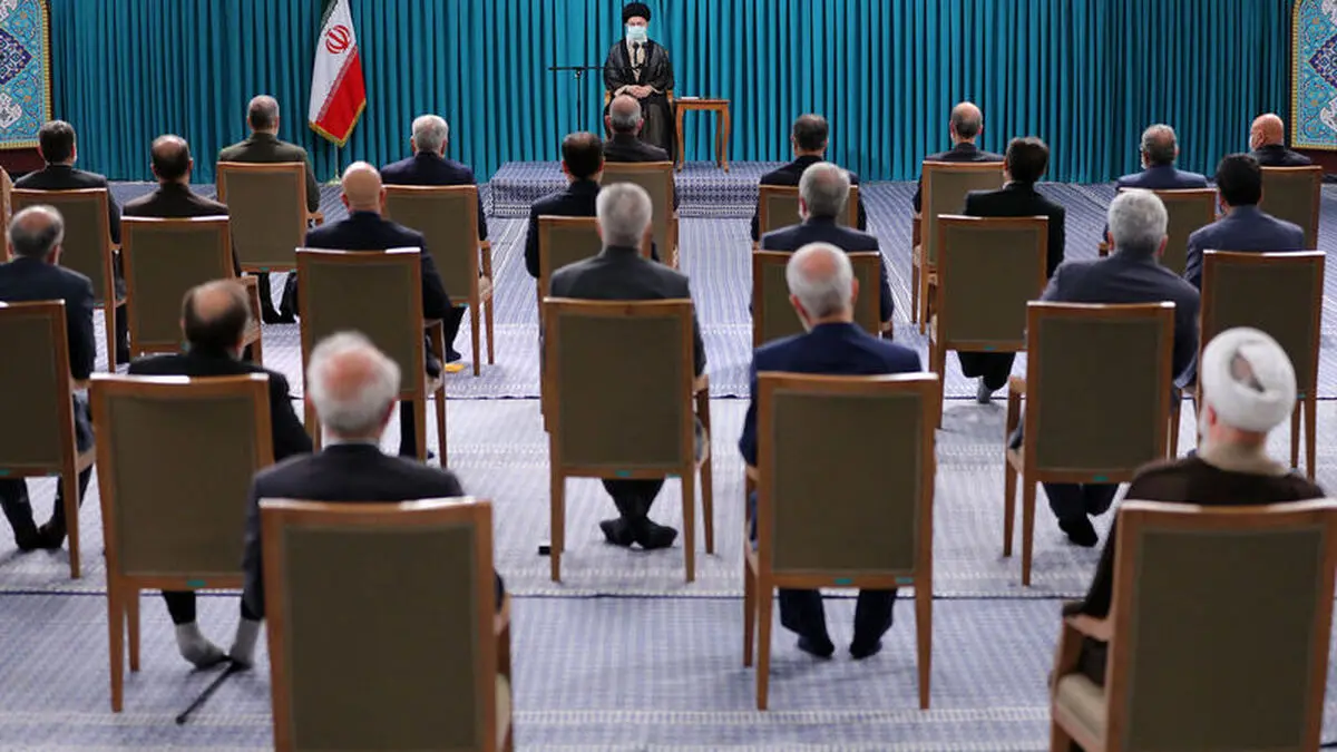 شرطی کردن حوادث کشور و در انتظار دیگران نگه داشتن چیز بدی است