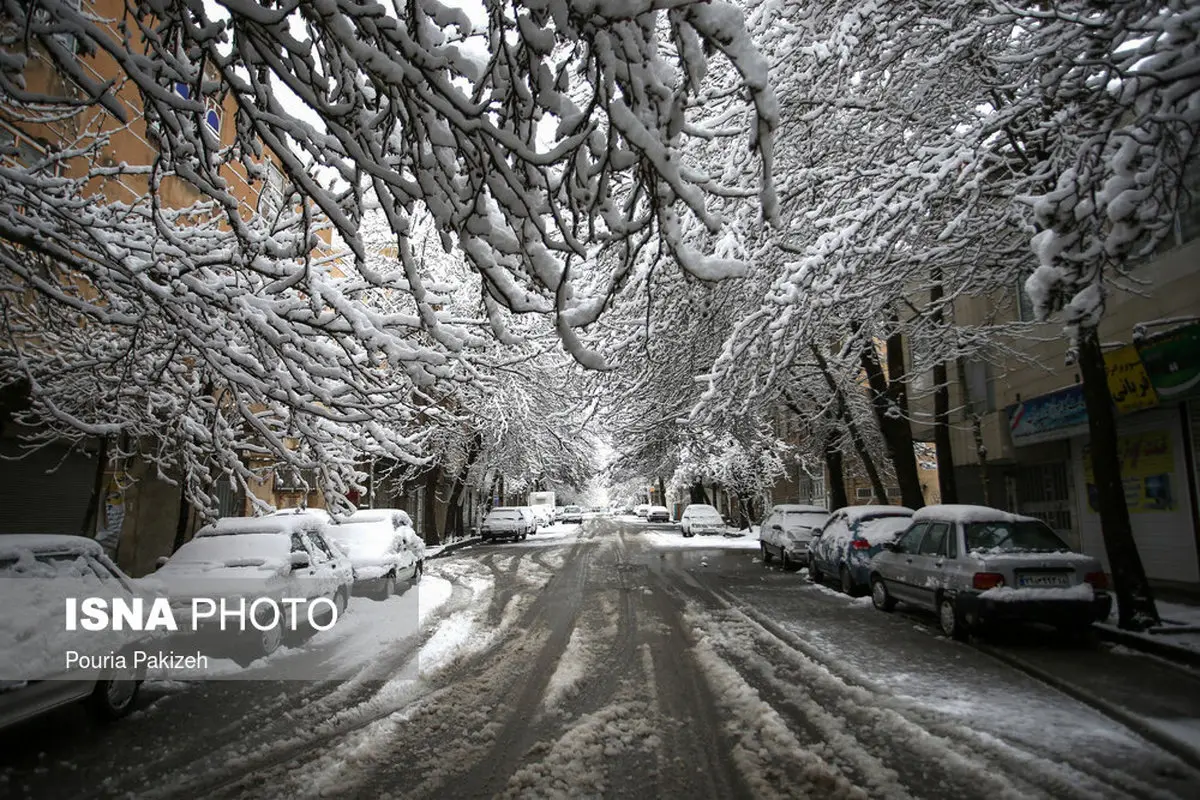 بارش اولین برف بهاری در همدان