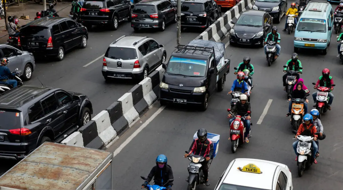 پرسه در خیابان‌های رنگی جاکارتا