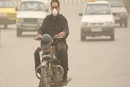 ممانعت از تردد موتورسیکلت و خودروهای دودزا در پایتخت 
تصویب شد
