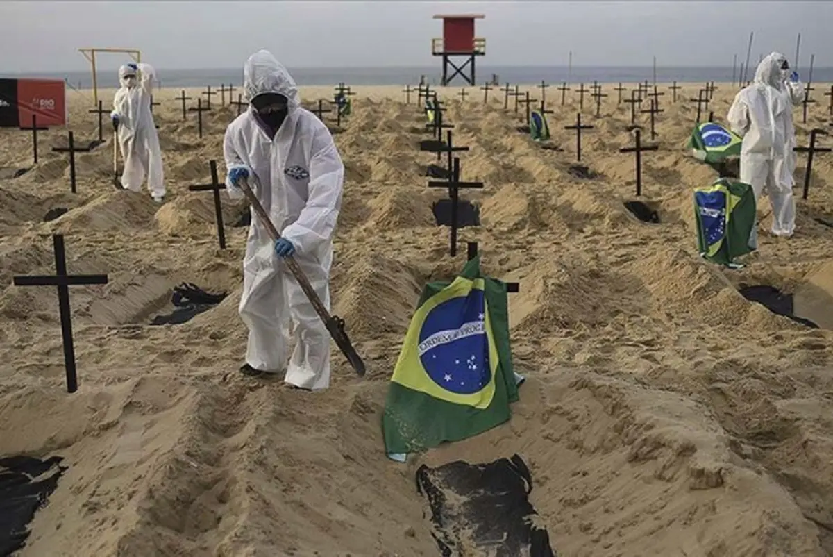 رییس جمهوری برزیل در واکنش به مرگ بیش از 260 هزار برزیلی بر اثر کرونا: غُر نزنید