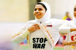 مهسا کمالی، دختر فوتسالیستی که «شعار جنگ را متوقف کنید» را روی پیراهنش نوشته بود، به تیم ملی دعوت نشد