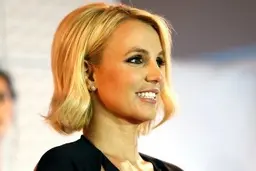 تصویری عجیب از مادر بریتنی | مادرزن سام اصغری از زنش جوان تر است + عکس