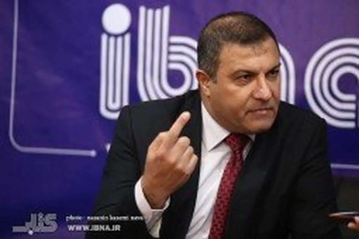 سردار عبدالله: زبان فارسی مانند یک دختر زیباست