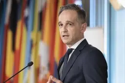 
آلمان در برابر بایدن هم از احداث شاه‌لوله نورداستریم ۲ دفاع می‌کند
