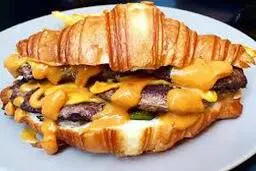 طرز تهیه کروسان پیتزایی | فینگر فود خاص تولد با طعم ایتالیایی +ویدئو