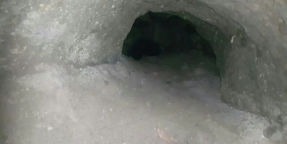 سرقت  |  تونلی طولانی در مخفیگاه یک باند زورگیری کشف شد.