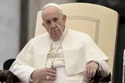 
زمزمه‌های استعفای پاپ فرانسیس در آستانه سال نو میلادی
