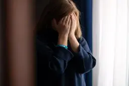 علائم اضطراب در کودکان ۷ تا ۱۲ ساله
