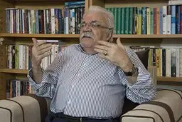 نویسنده معروف، عدنان غریفی دقایقی پیش درگذشت | «مرغ عشق» ادبیات جنوب از قفس پرید...