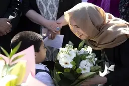 دیدنی‌های امروز؛ از بزرگ‌ترین نقاشی بوم دنیا تا تظاهرات یک نفره در اقیانوس منجمد شمالی