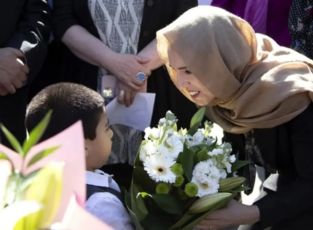 دیدنی‌های امروز؛ از بزرگ‌ترین نقاشی بوم دنیا تا تظاهرات یک نفره در اقیانوس منجمد شمالی