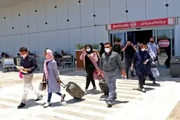 یک میلیون و ۲۶۰ هزار دوز واکسن به دستمان رسیده | از مهر ماه ۱۴۰۰ وضعیت بهتری خواهیم داشت | ویروس جهش یافته در ۲۸ استان شناسایی شده؛ شرایط شکننده است 