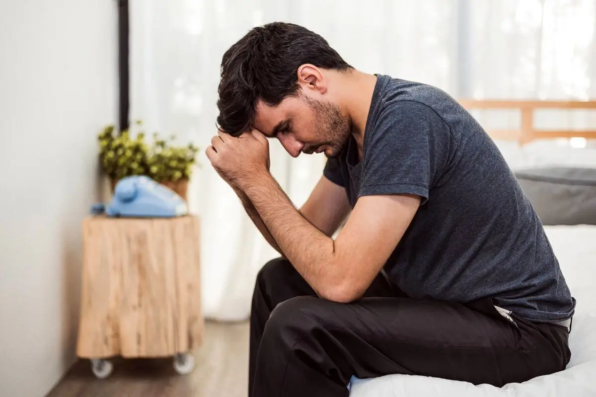 ترفند احمقانه مرد بی‌آبرو برای فرار از دست نامزد بیچاره‌اش!