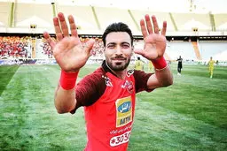 درخواست هواداران پرسپولیس از شجاع: دیگر برنگرد!