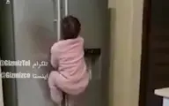 کودکی که واقعاً از دیوار راست بالا می‌رود!+ویدئو