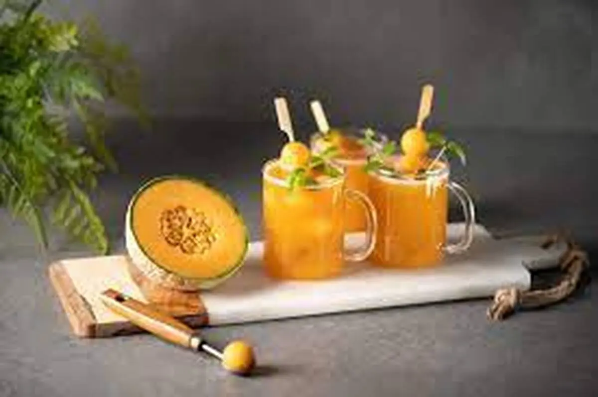 طرز تهیه شیک موز و طالبی نوشیدنی خنک تابستانی + ویدیو 