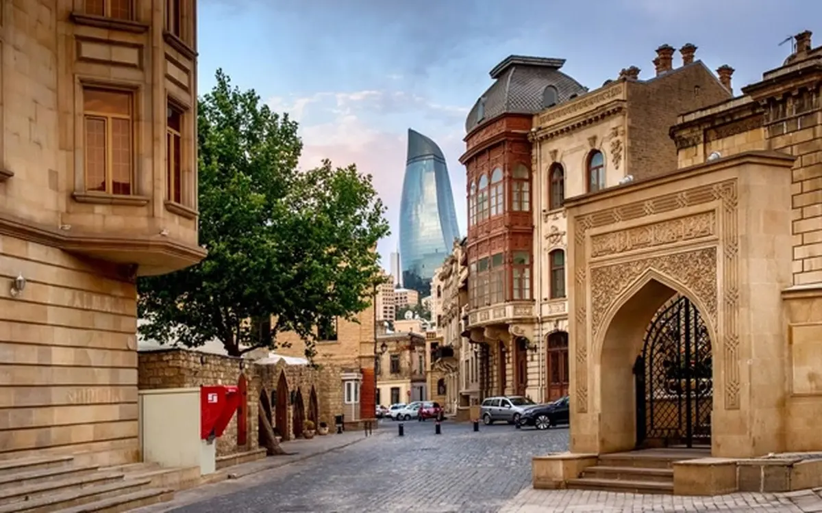 باکو یا نخجوان؟ کدام شهر جمهوری آذربایجان را برای سفر انتخاب کنیم؟