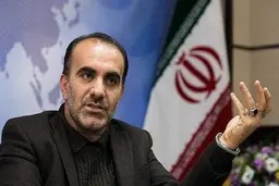 رئیس نظام پزشکی: مهاجرت پزشکان ادامه دارد | شاید در سال‌های آینده به دلیل بحران کمبود متخصص، ناچار شویم بیماران را برای ادامه درمان به کشور‌های دیگر بفرستیم