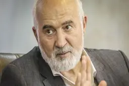 احمد توکلی: حرف‌های ظریف درباره سردار سلیمانی توهین نبود اما بالاتر از انتقاد بود