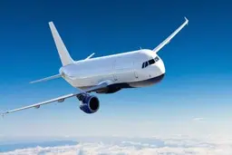 
رویترز: خدمات هوایی کویت و عراق به ایران تعلیق شد
