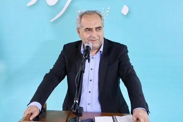 انتقاد از ترکی حرف زدن استاندار آذربایجان شرقی | در جلسه درباره احیای دریاچه ارومیه ترکی صحبت شد