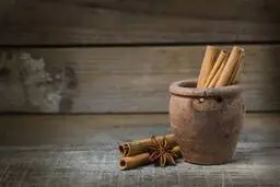 خطرات مصرف زیاد دارچین | خانم های باردار مراقب باشند 