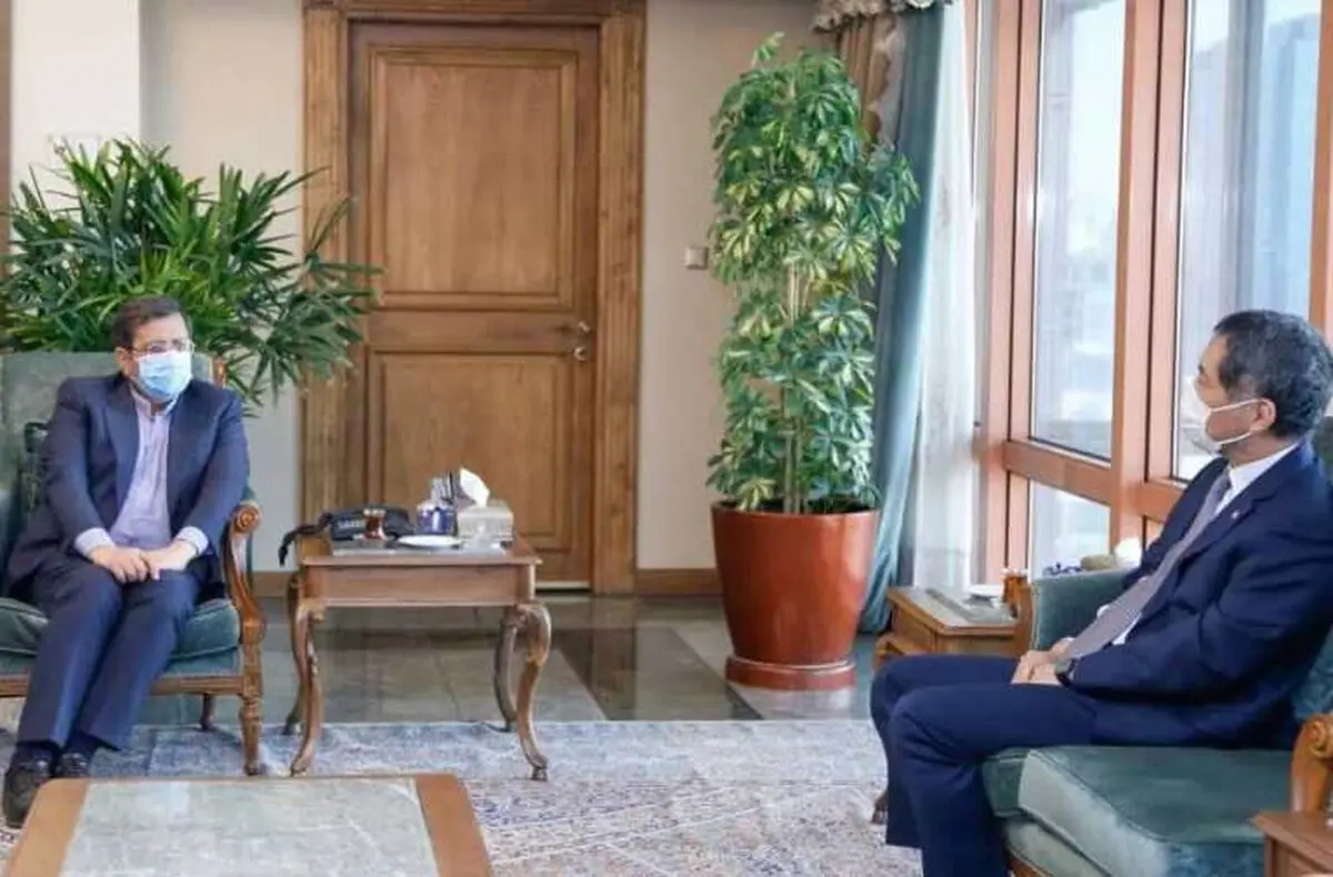 
پیشنهاد استفاده از منابع ایران در ژاپن برای خرید واکسن کرونا
