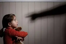 رازهایی که هرگز نباید به کودکان بگویید!