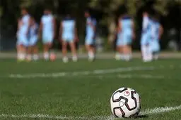 درمان خودسر یک فوتبالیست معروف و عصبانیت باشگاه