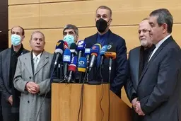 
آمادگی داریم دو ایستگاه یک هزار مگاواتی برق در لبنان ایجاد کنیم
