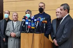 
آمادگی داریم دو ایستگاه یک هزار مگاواتی برق در لبنان ایجاد کنیم
