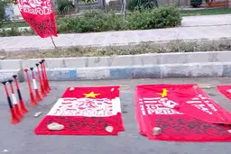رفت و آمد عجیب سرمربی به بیرون از رختکن| حضور پرتعداد متفرقه‌ها!