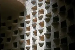اینجا برج کبوتر خانه میبد است | گذری بر اعجاز معماری قاجار بر بلندای کویر! + تصاویر