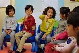 ممنوعیت آموزش زبان‌های خارجی در مهدکودک و دبستان