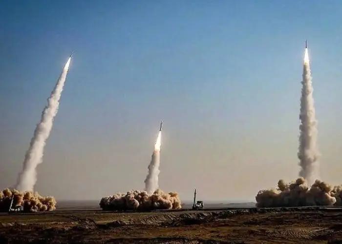 حمله موشکی به پایگاه‌های آمریکایی در بحرین، قطر و امارات