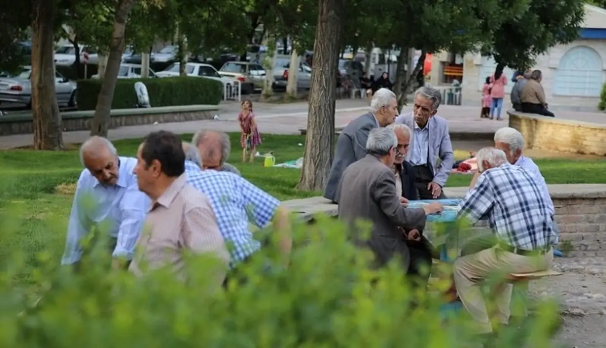 بازنشستگان بخوانند | خبر مهم مالیاتی برای بازنشستگان و حقوق‌بگیران